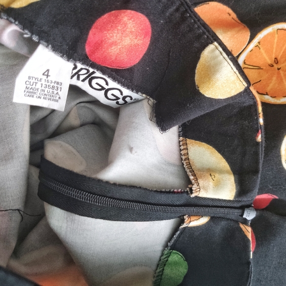 🍊Vintage Fruit Pattern Straight Leg Crop Pants 🍒 - Picture 8 of 9